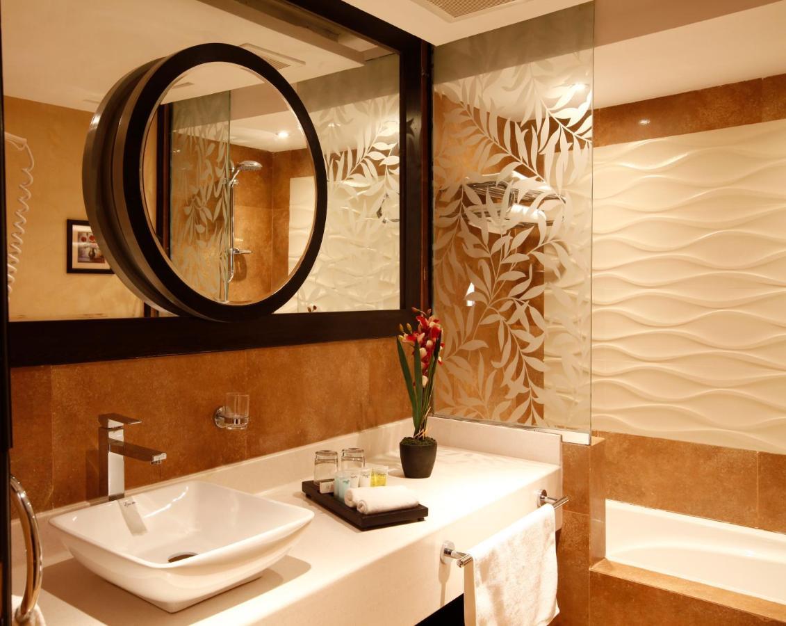Grand Plaza - Takhasosi Hotel 4*