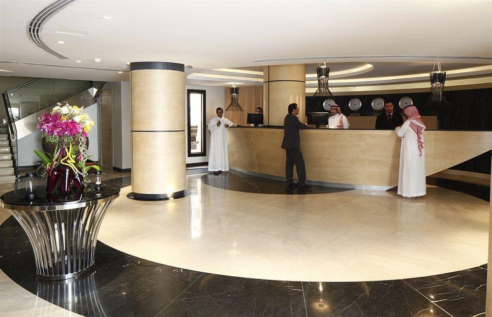 Grand Plaza - Takhasosi Hotel