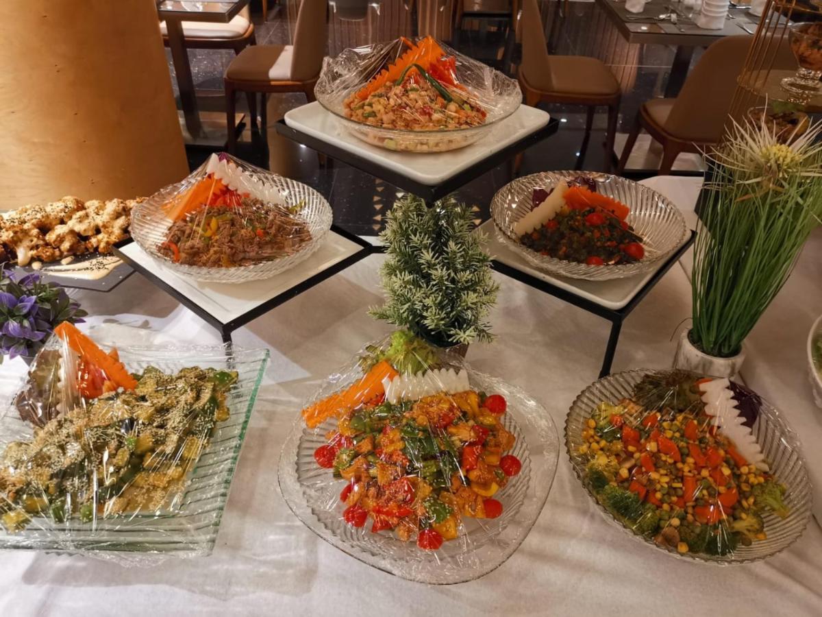 Hotel Grand Plaza - Takhasosi 4*