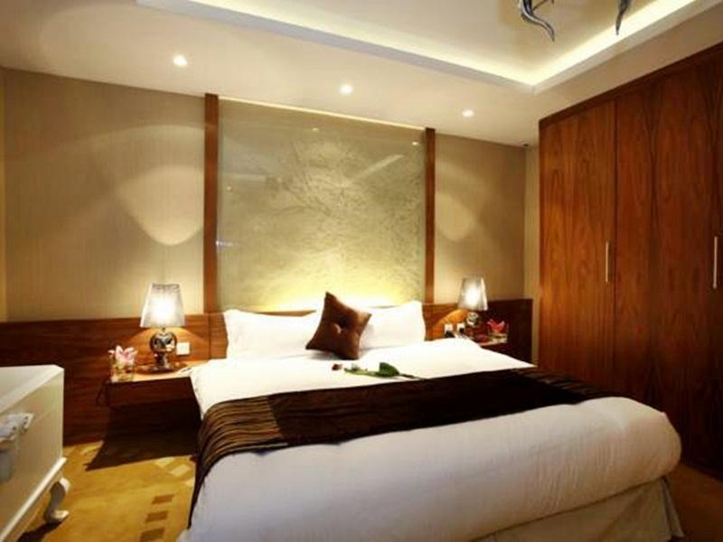 Grand Plaza - Takhasosi Riyadh